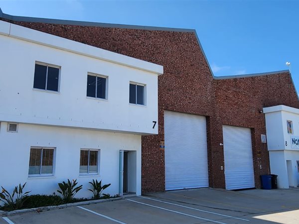 381  m² Industrial space