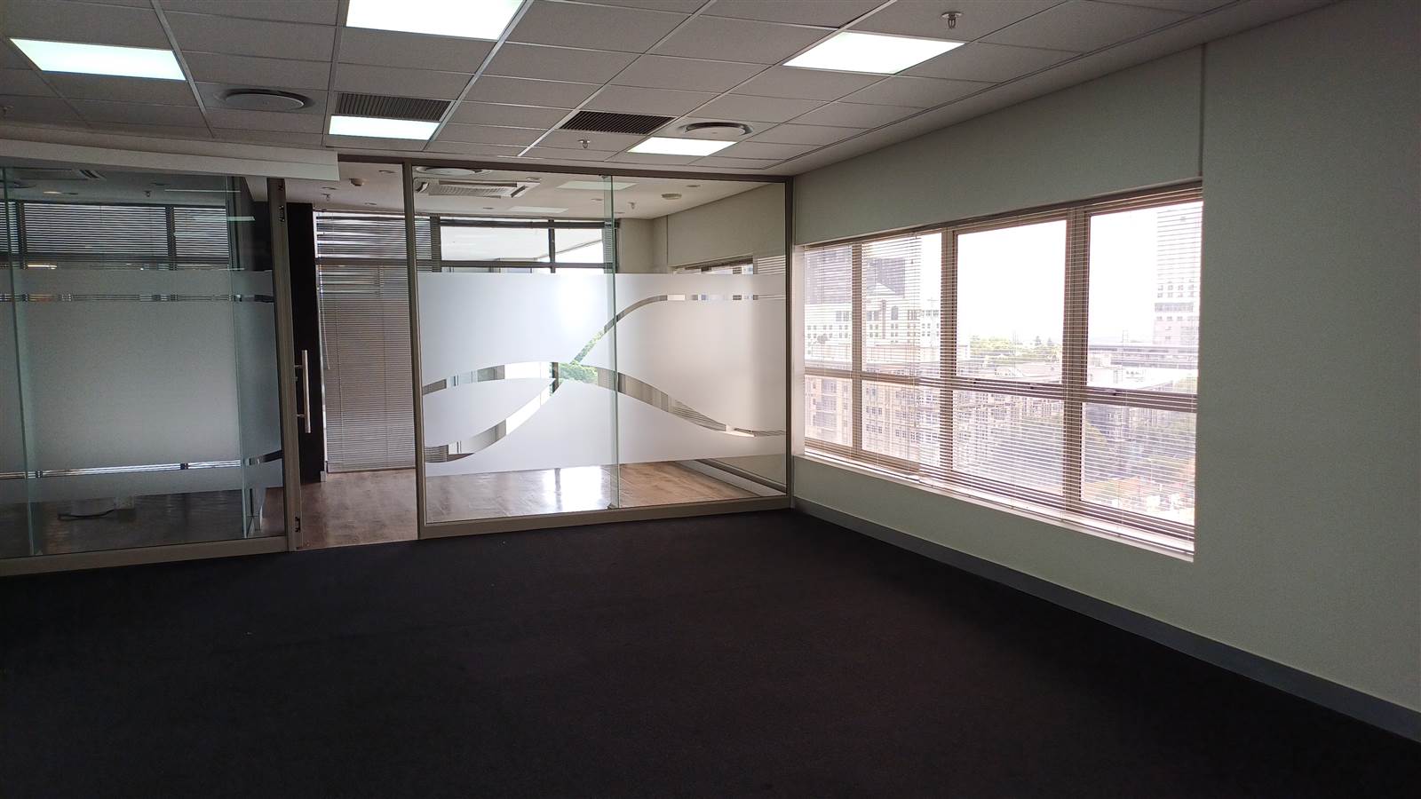 1602  m² Commercial space in Sandown photo number 12