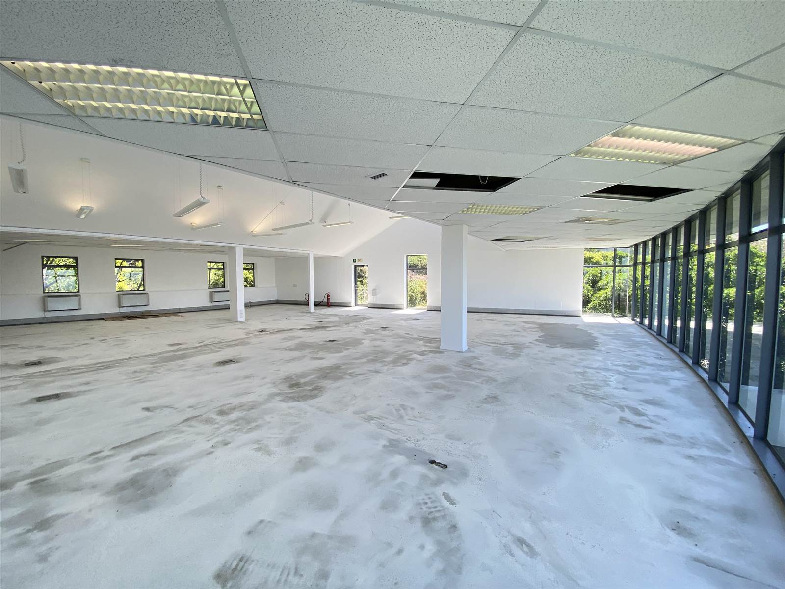 552  m² Commercial space in Plattekloof photo number 10
