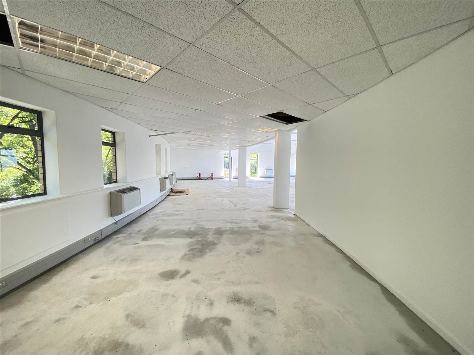 552  m² Commercial space in Plattekloof photo number 7