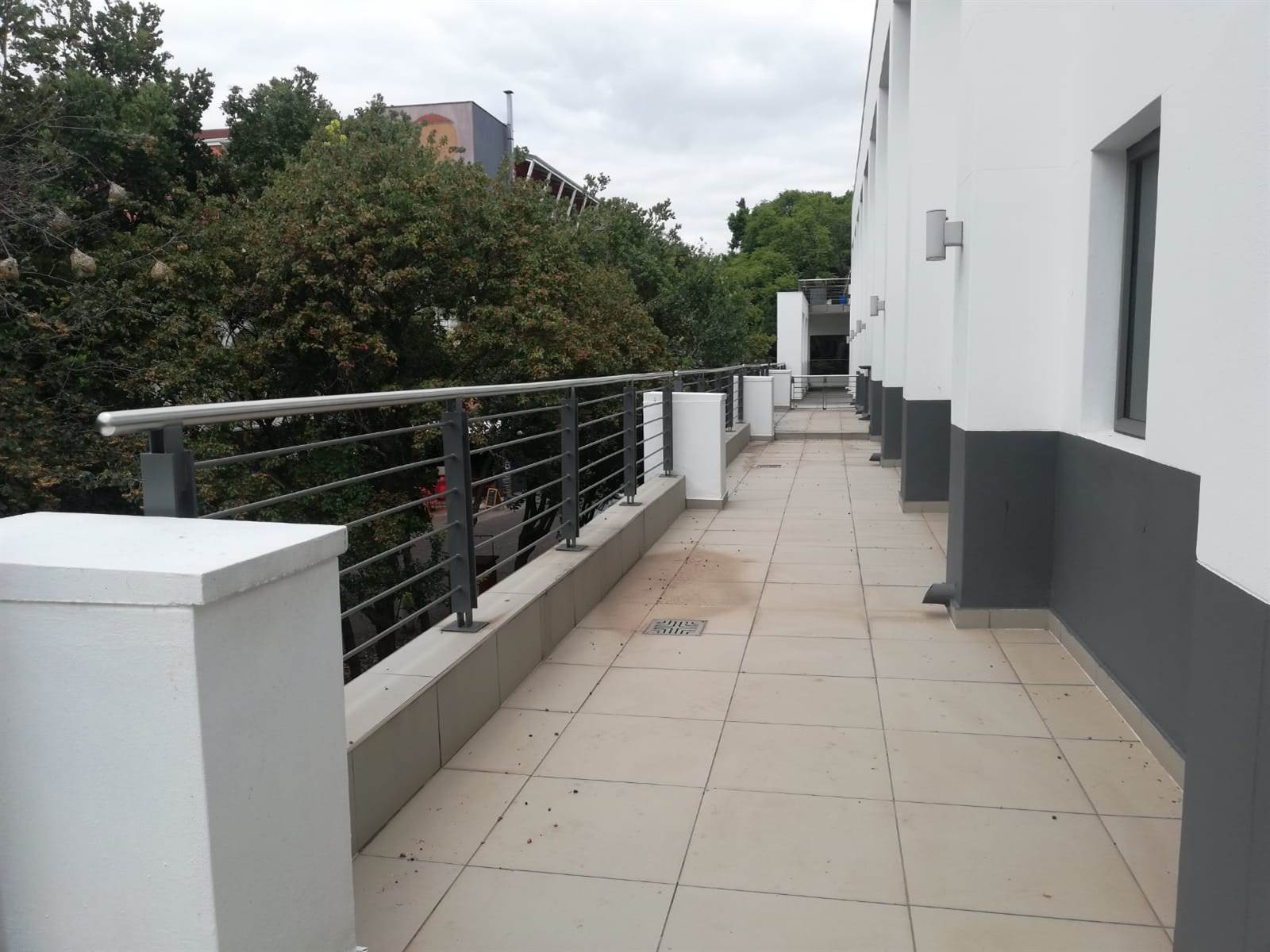 697  m² Commercial space in Rivonia photo number 18