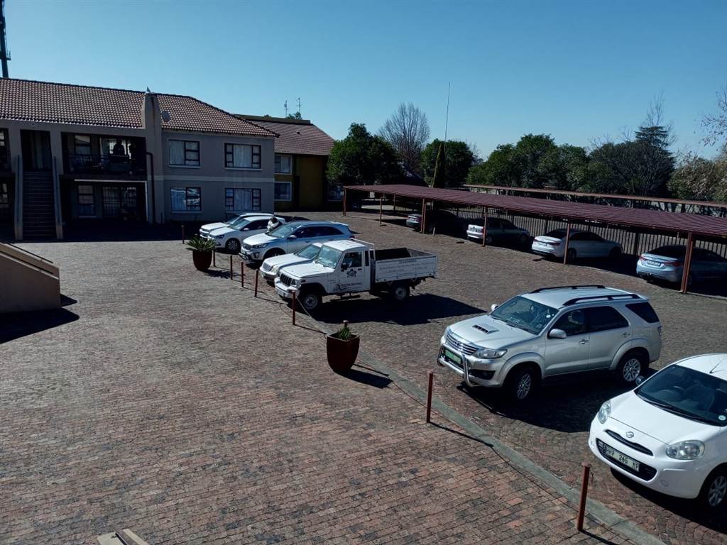 3 Bed Townhouse in Vaalpark photo number 13