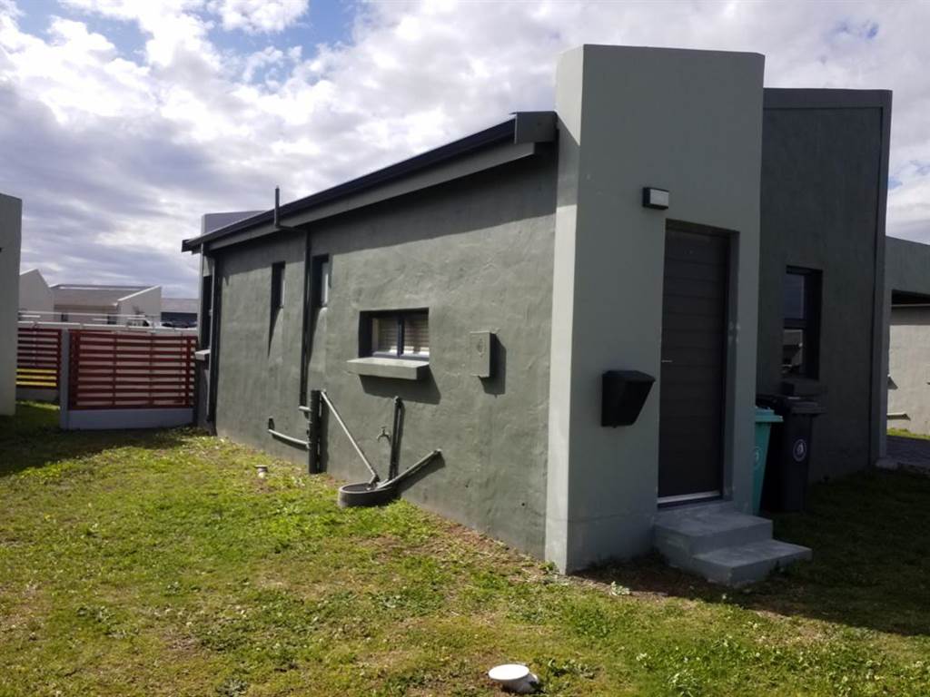 2 Bed Simplex in Parsons Vlei photo number 12