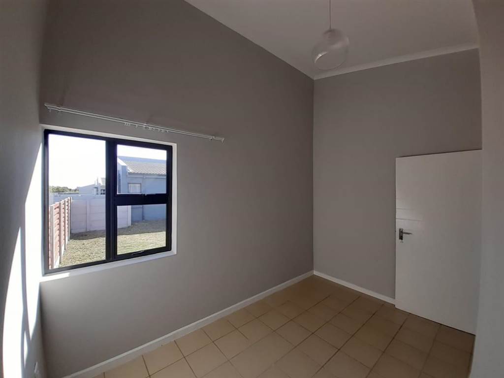 2 Bed Simplex in Parsons Vlei photo number 10