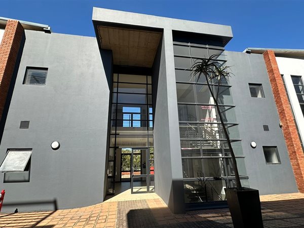 197  m² Commercial space in Bloemfontein Farms