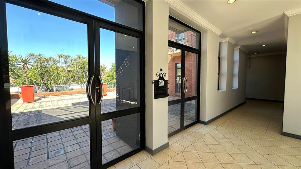 197  m² Commercial space in Bloemfontein Farms photo number 2
