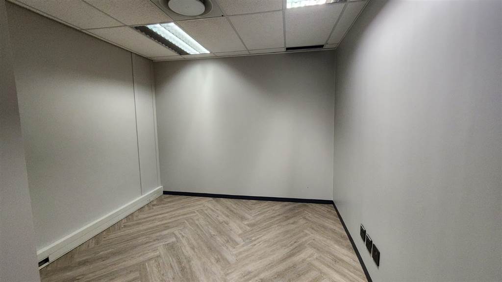 30  m² Commercial space in Centurion CBD photo number 7