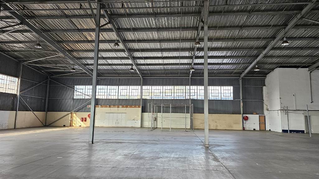2501  m² Industrial space in Isando photo number 6