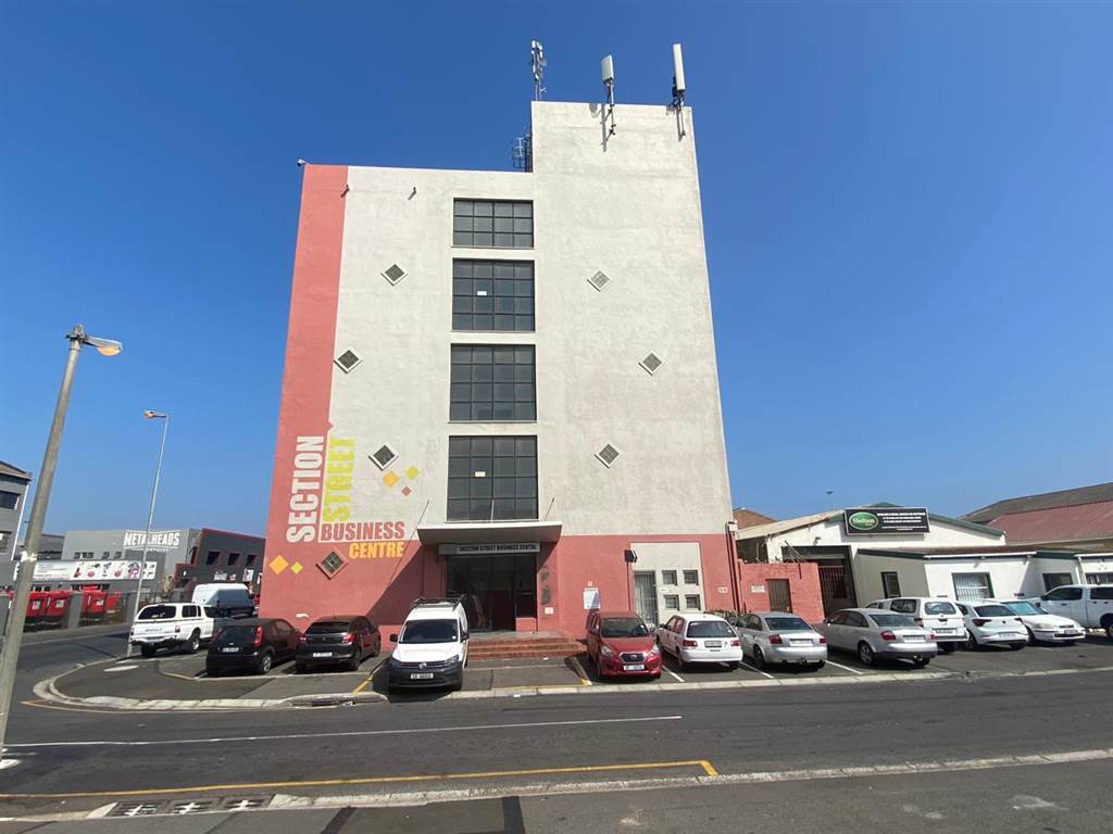 482  m² Industrial space in Paarden Eiland photo number 1