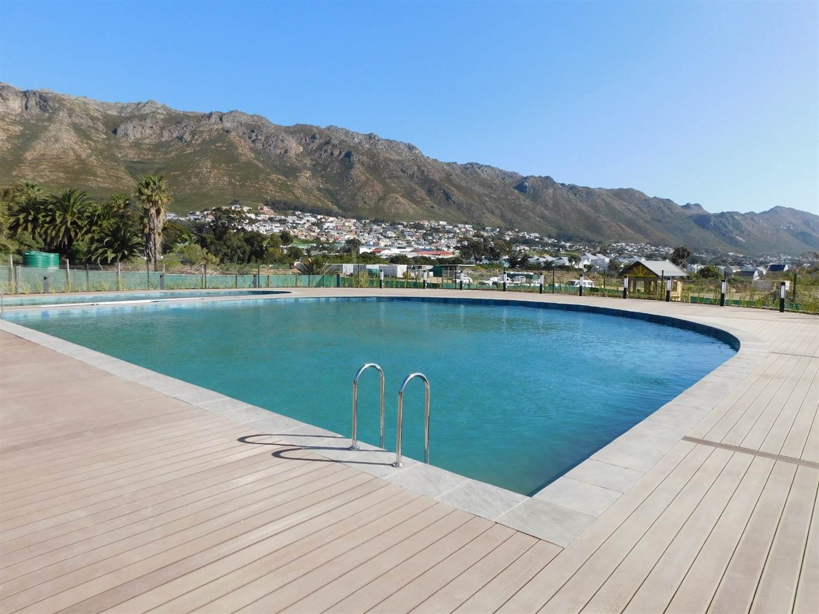 1 Bed Apartment in Gordons Bay Central photo number 24