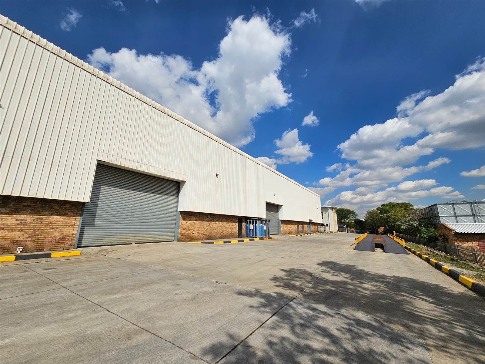 5360  m² Industrial space in Linbro Park photo number 5