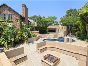 5 Bed House in Khyber Rock