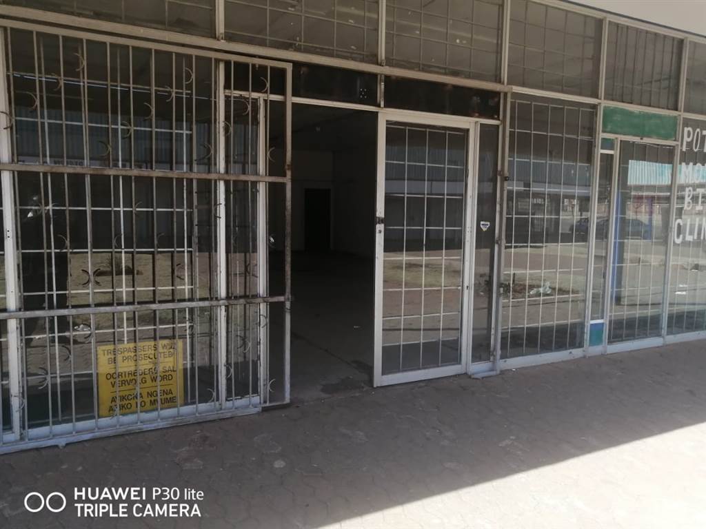 205  m² Commercial space in Potchefstroom Central photo number 1