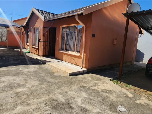 3 Bedroom House 3 Bedroom House