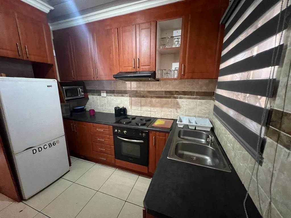 2 Bed House in Mohlakeng photo number 8