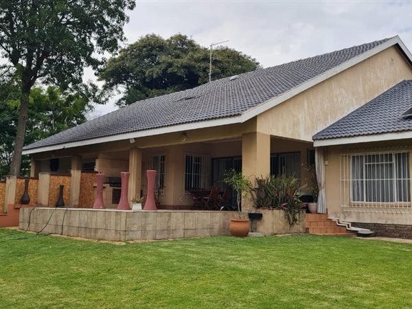 580  m² Commercial space in Morninghill