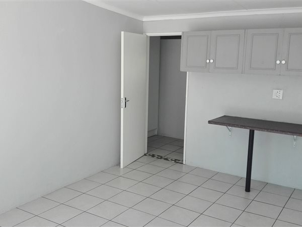 1 Bed Flat