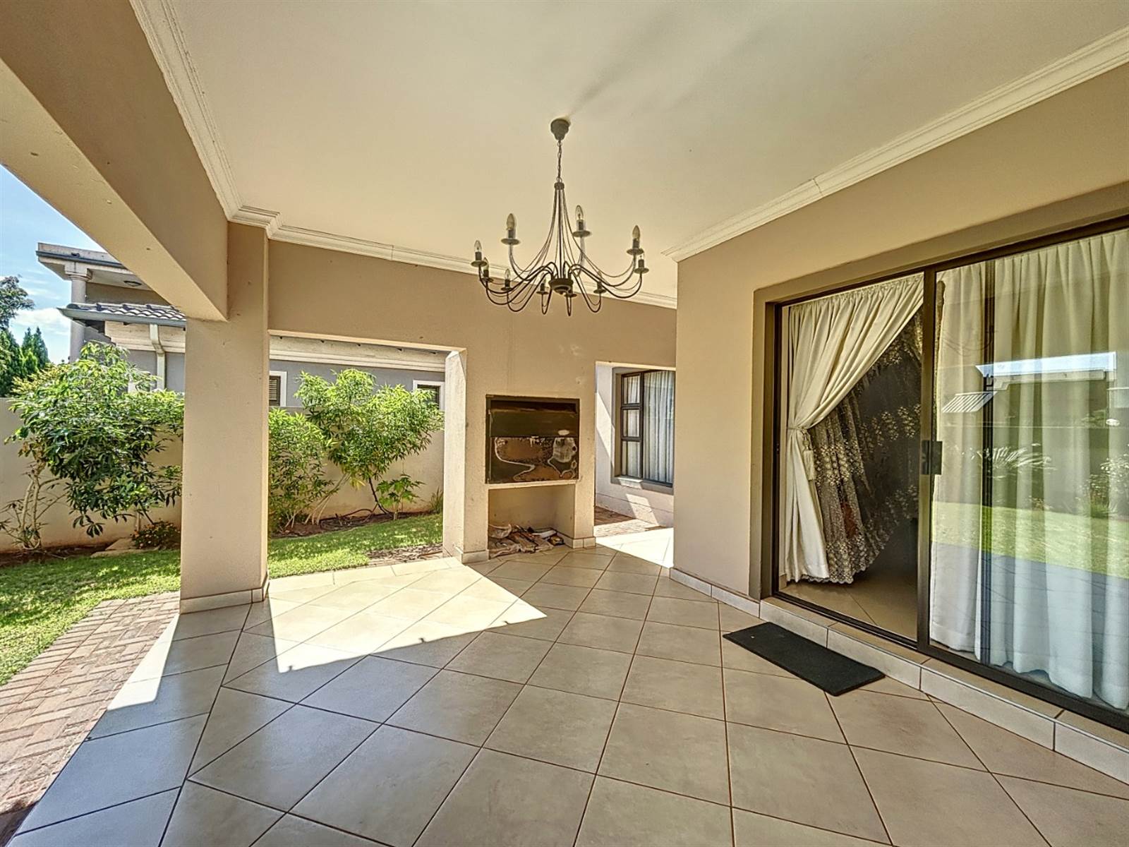 3 Bed House in Zambezi Country Estate photo number 5