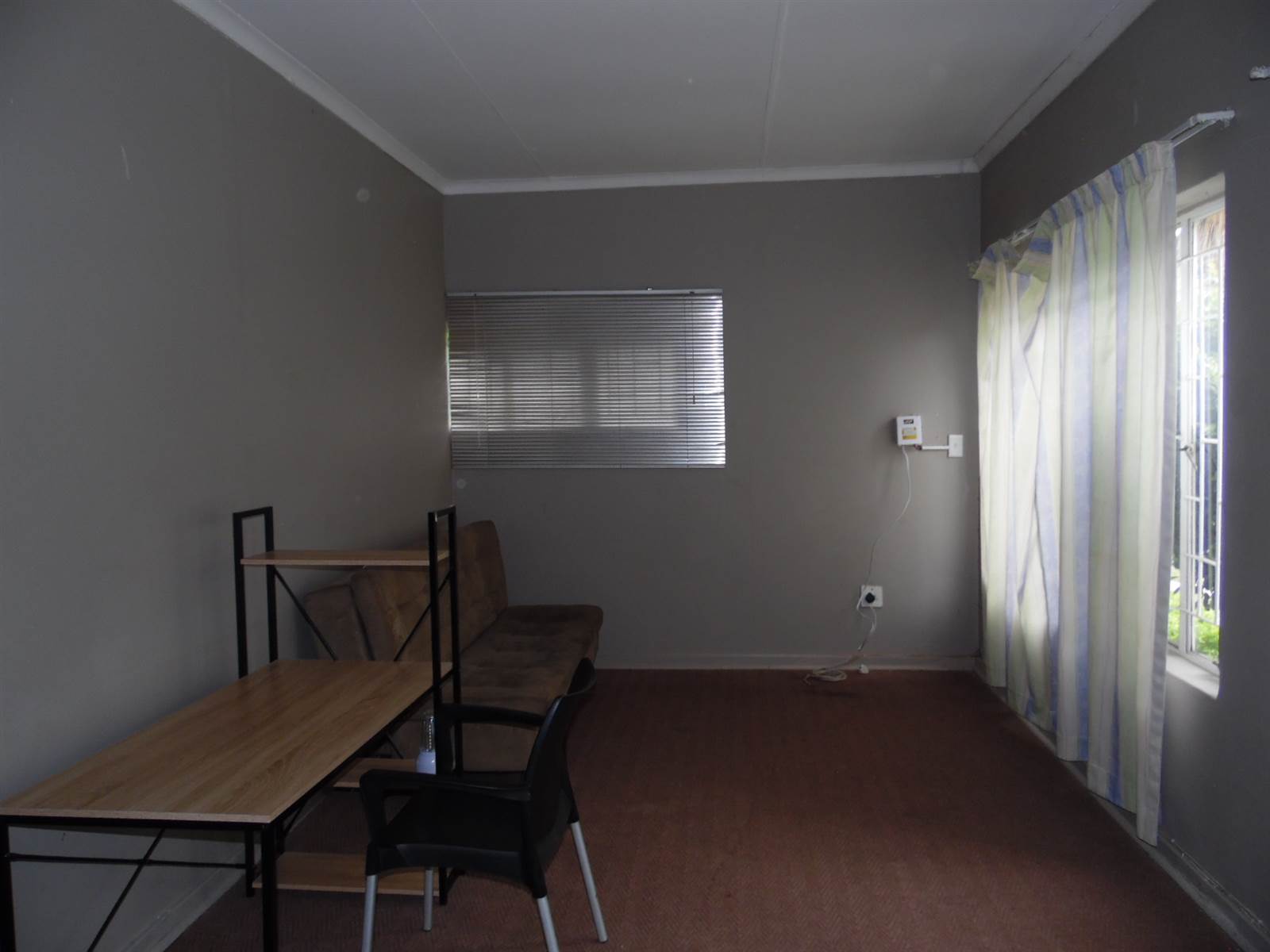 3 Bed House in Jim Fouche Park photo number 20