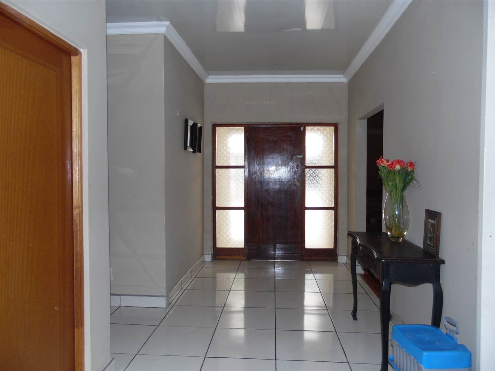 3 Bed House in Jim Fouche Park photo number 2