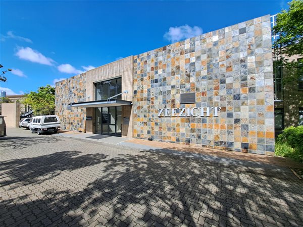 397  m² Commercial space