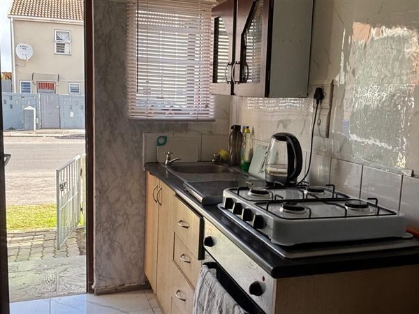 2 Bedroom House 2 Bedroom House