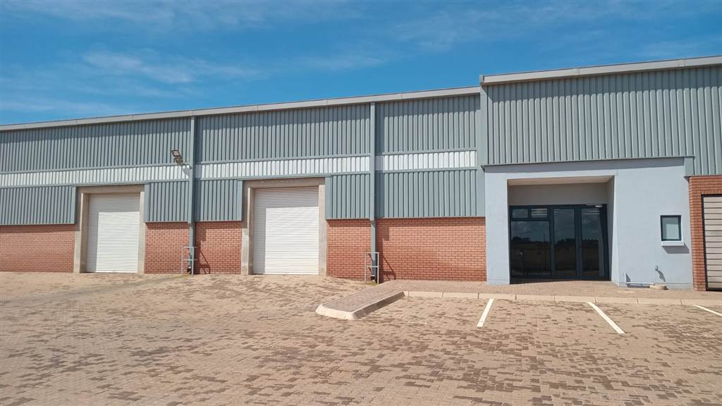 1315  m² Industrial space in Olifantsfontein photo number 1
