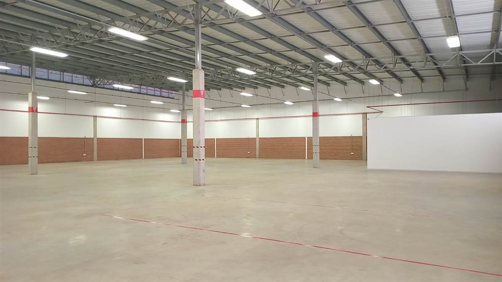 1315  m² Industrial space in Olifantsfontein photo number 12