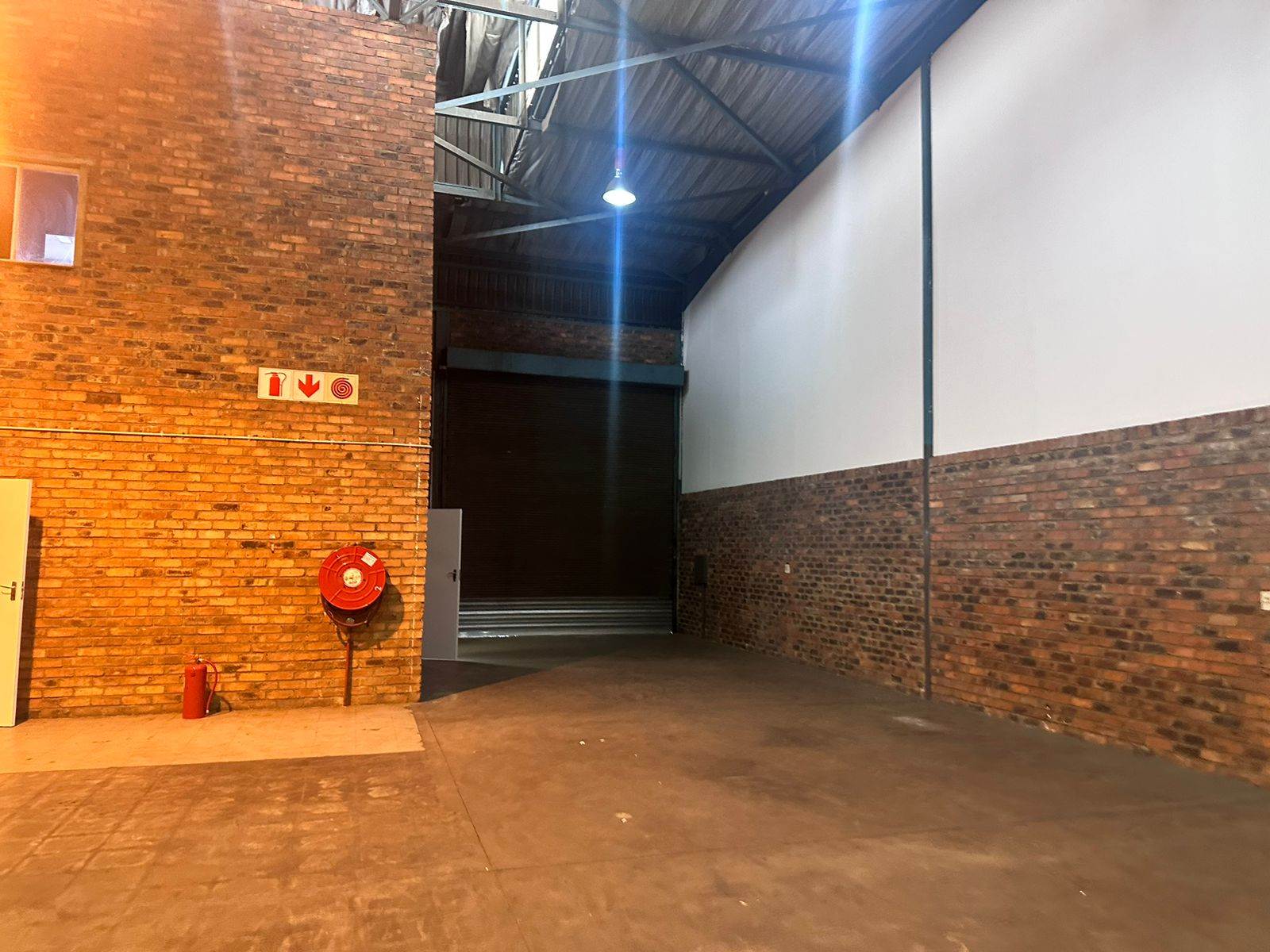 360  m² Industrial space in Sebenza photo number 6