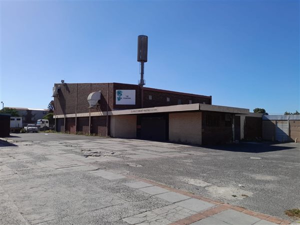 Commercial space in Parow