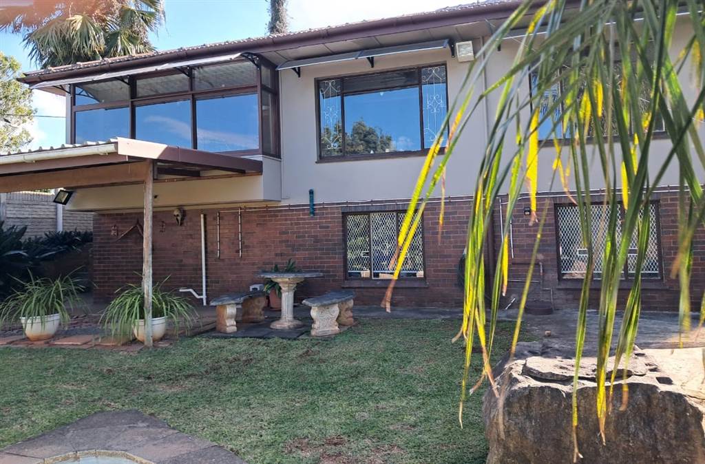 3 Bedroom House 3 Bedroom House