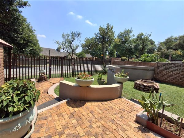 3 Bedroom House 3 Bedroom House