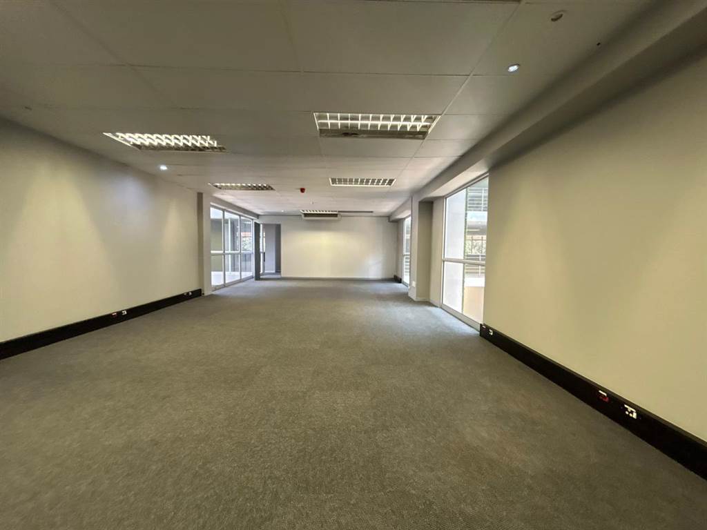 600  m² Commercial space in Cresta photo number 8
