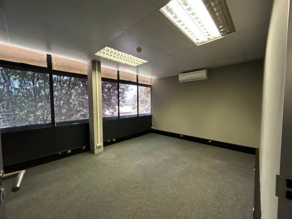 600  m² Commercial space in Cresta photo number 4