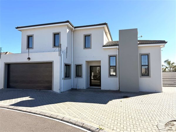 5 Bedroom House 5 Bedroom House
