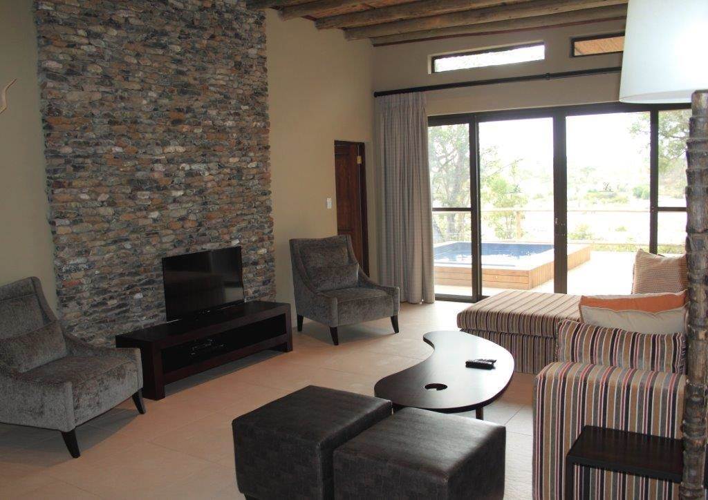 4 Bed House in Hectorspruit photo number 7