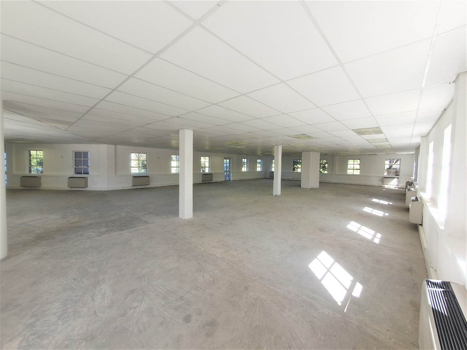 690  m² Office Space in Fourways photo number 10