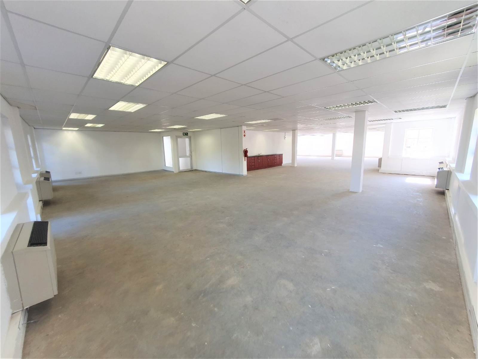 690  m² Office Space in Fourways photo number 5