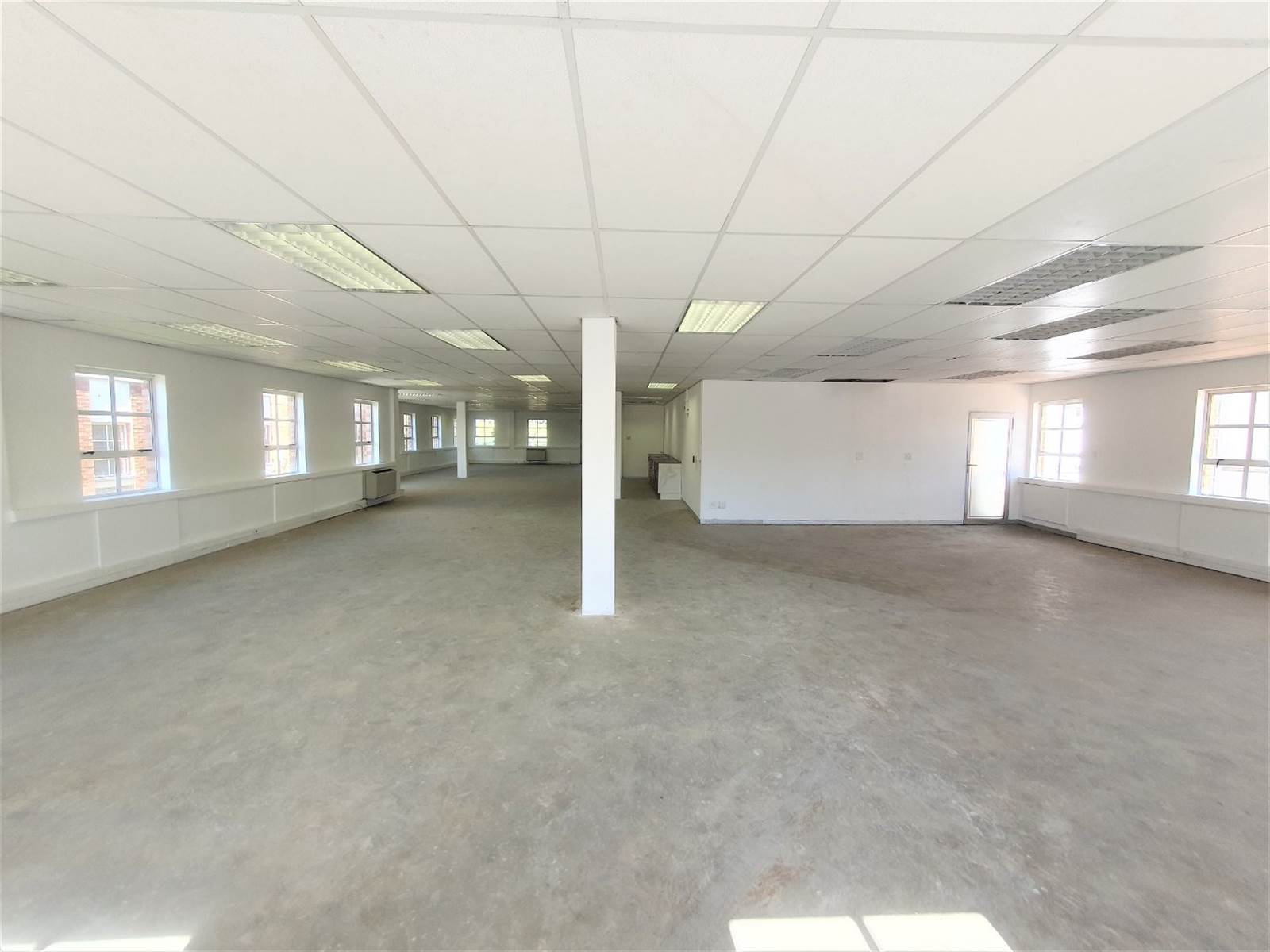 690  m² Office Space in Fourways photo number 8