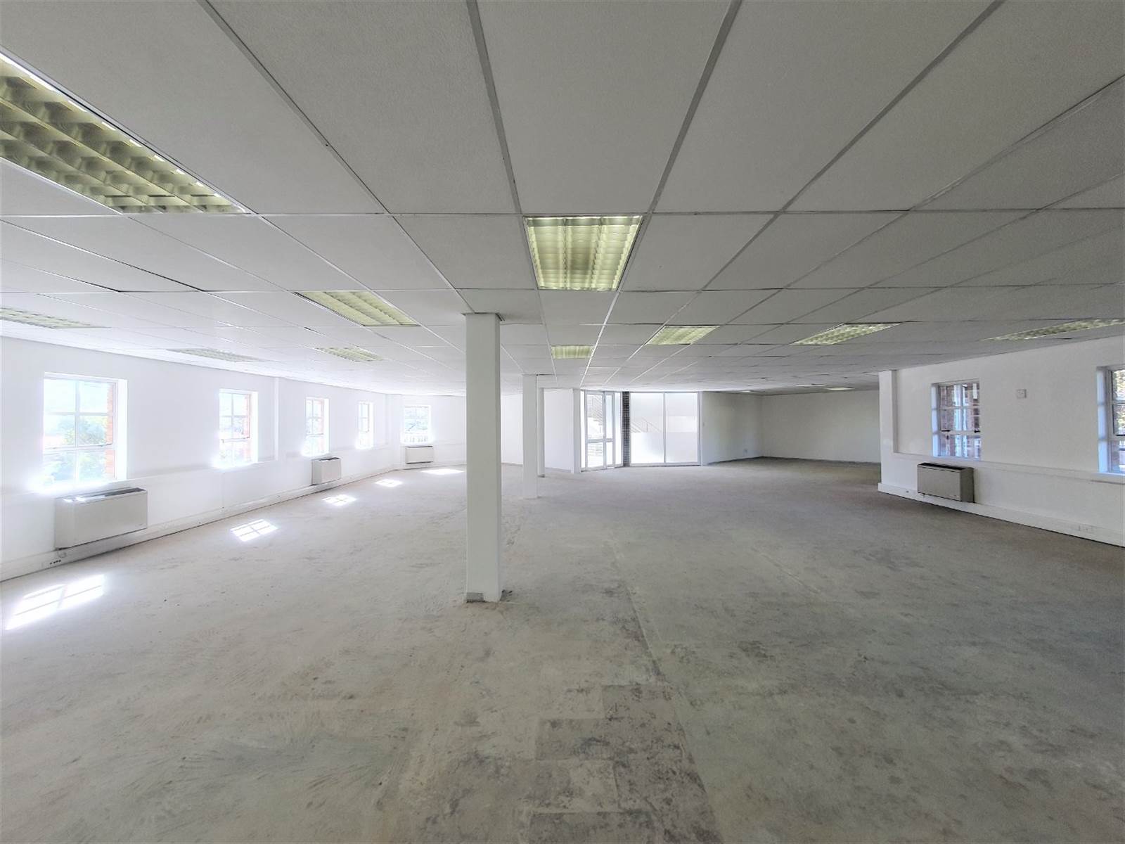 690  m² Office Space in Fourways photo number 11