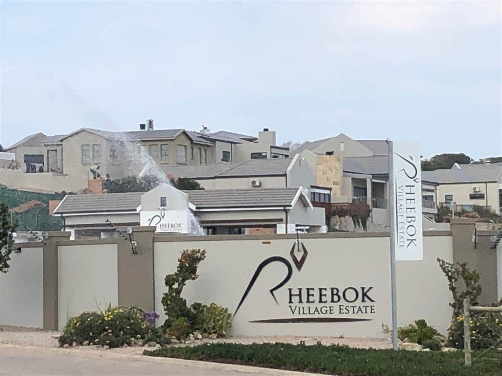 Reebok estate Clearance