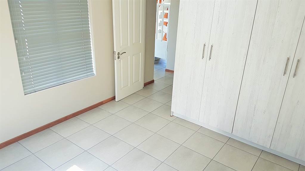 4 Bed House in Stilbaai photo number 13