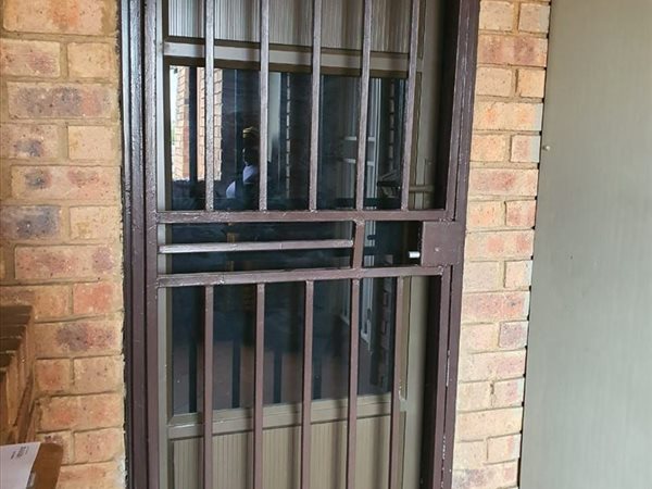 2 Bedroom Townhouse 2 Bedroom Townhouse