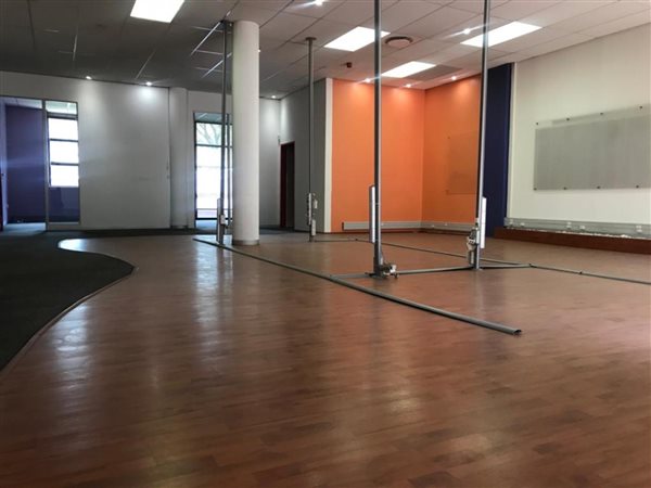 273  m² Office Space in Highveld
