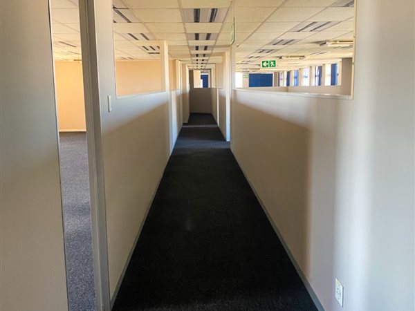 794  m² Commercial space in Bellville Central