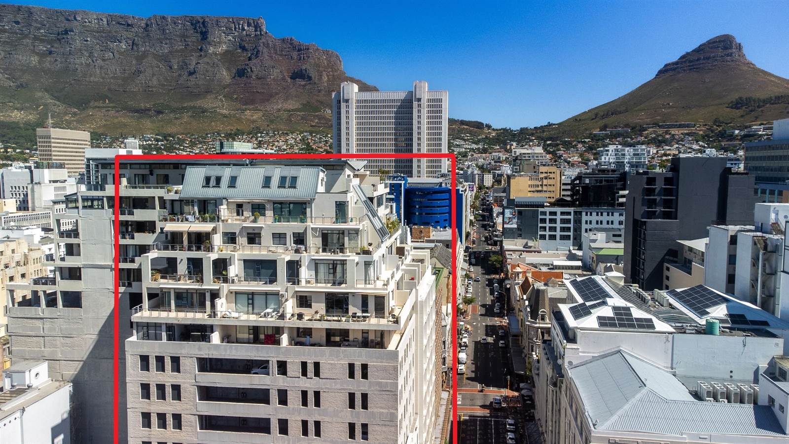 1 Bed Apartment in Cape Town City Centre photo number 2