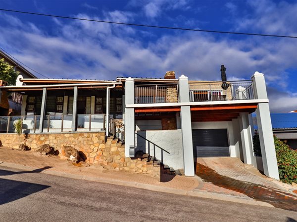 3 Bedroom House 3 Bedroom House