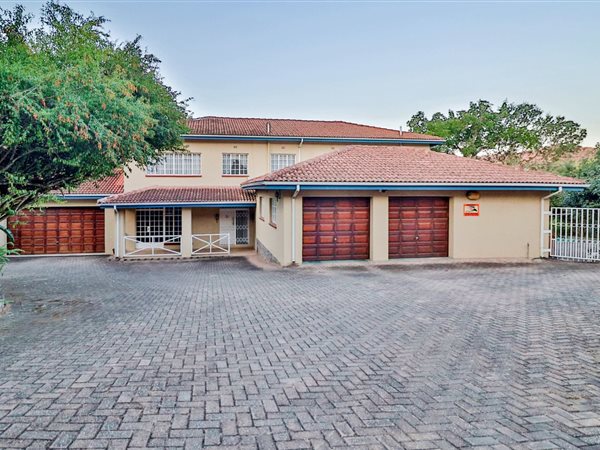 5 Bed House in West Acres