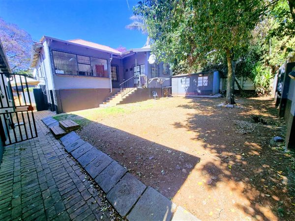 6 Bed House in Melville