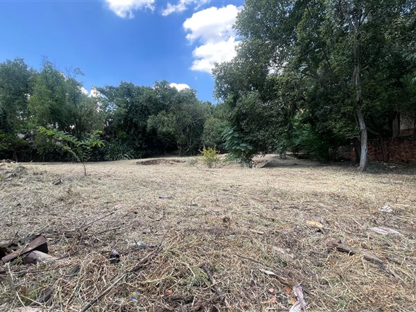 698 m² Land available in Menlo Park